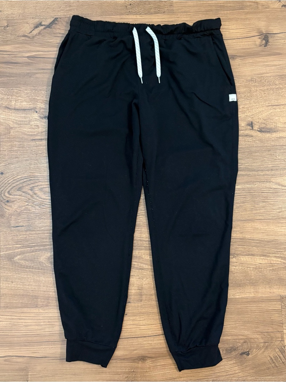 Vuori Black Joggers